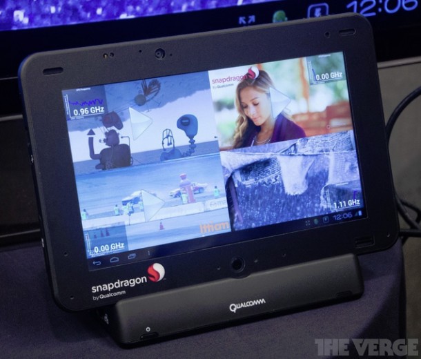 Das Qualcomm Developer Tablet kann durch die hohe Prozessorleistung überzeugen. (Foto: TheVerge) Das Qualcomm Developer Tablet kann durch die hohe Prozessorleistung überzeugen. (Foto: TheVerge)
